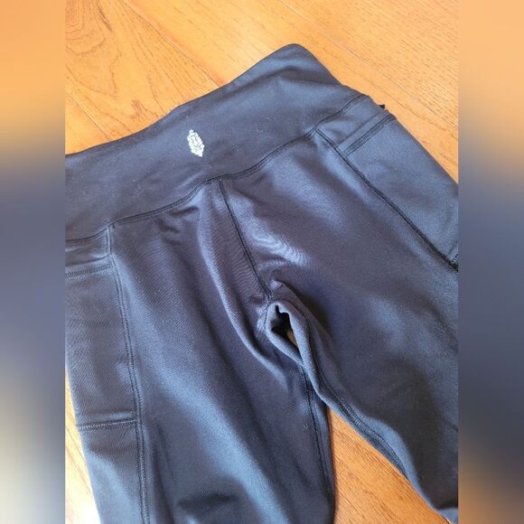 Free People Movement Time Is Now Smocked Leggings, Black, Size Small - Picture 8 of 10